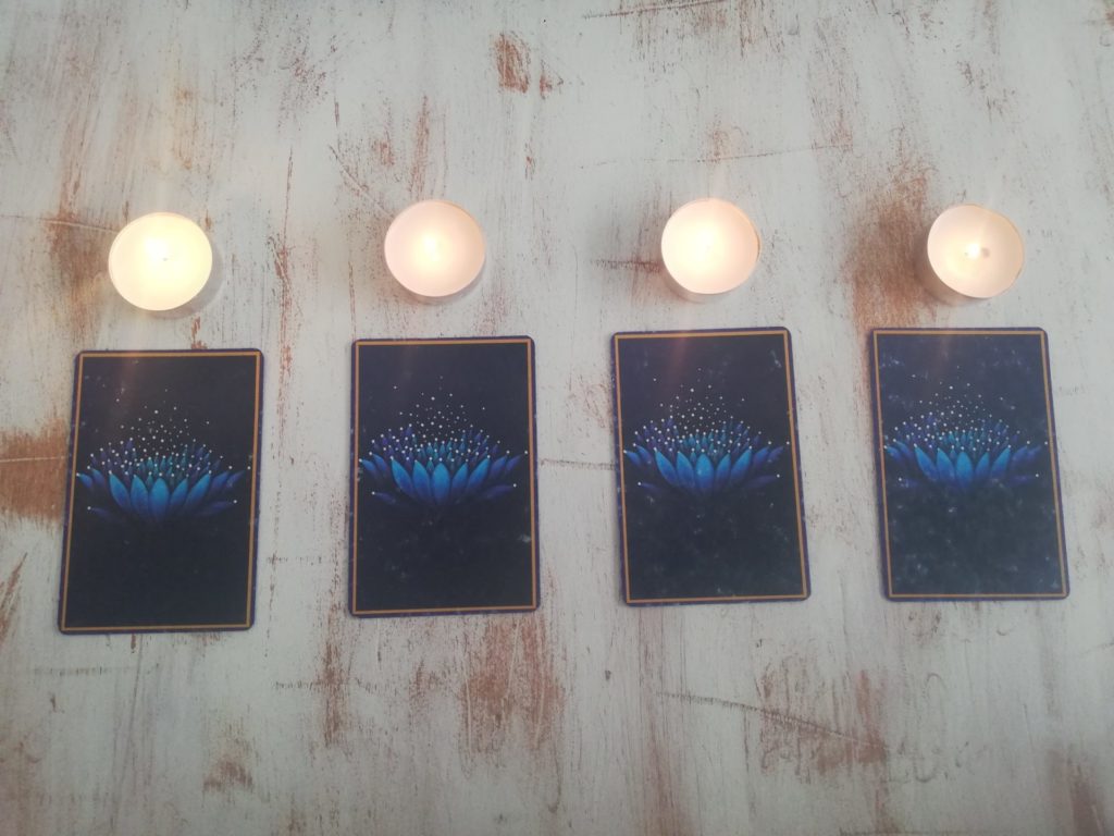 Consulter un medium tirage de cartes